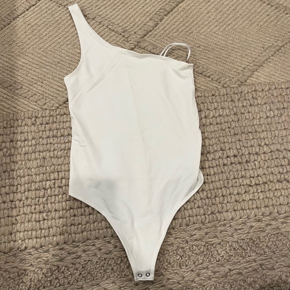 Abercrombie & Fitch Tops - abercrombie and fitch bodysuit